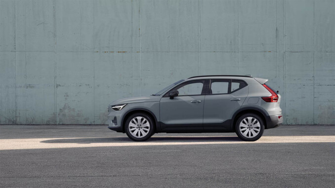 Volvo EX40 185kW Extended Range Core 82kWh 5dr Auto Electric Estate - Image 9